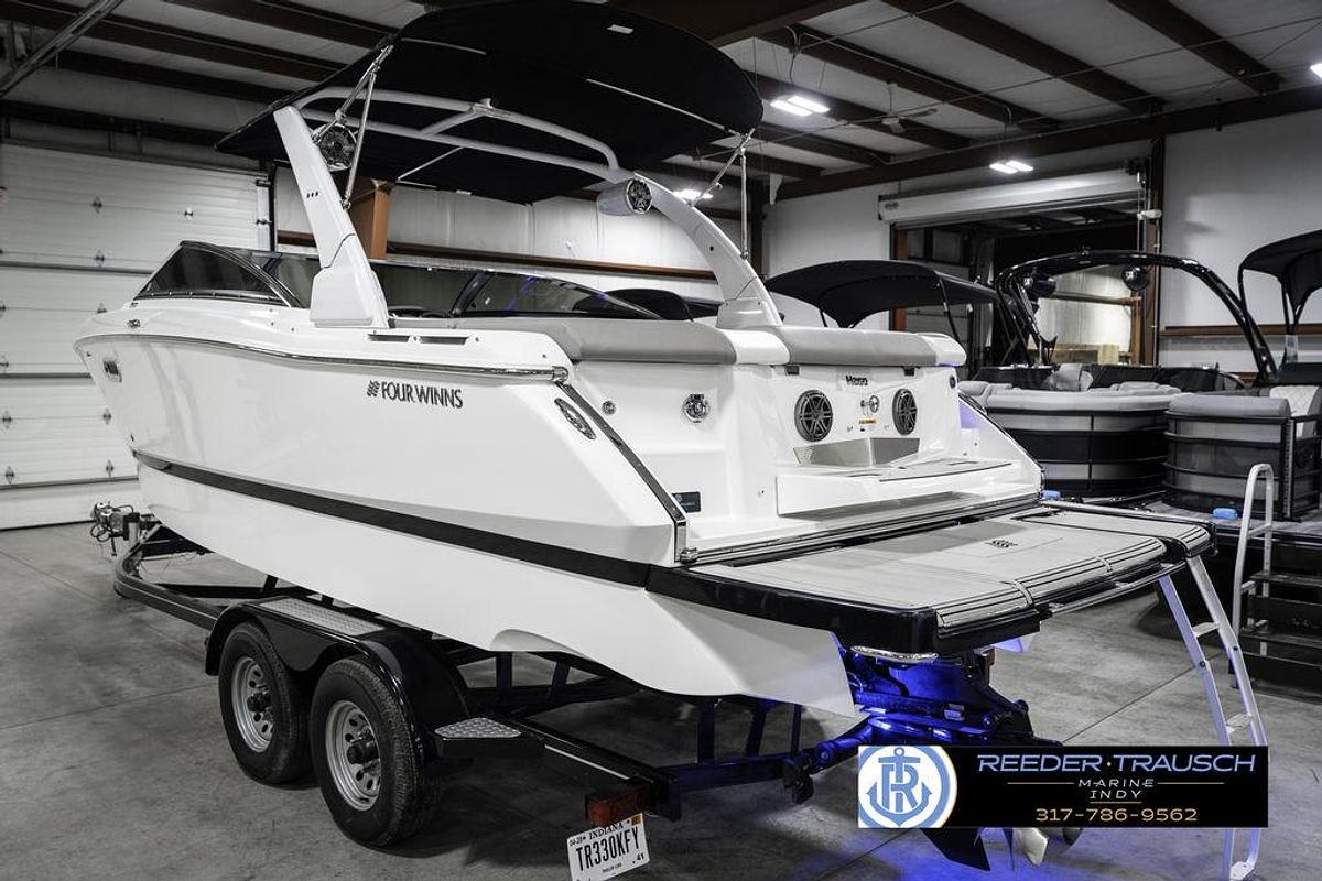 Used 2021 Four Winns H260