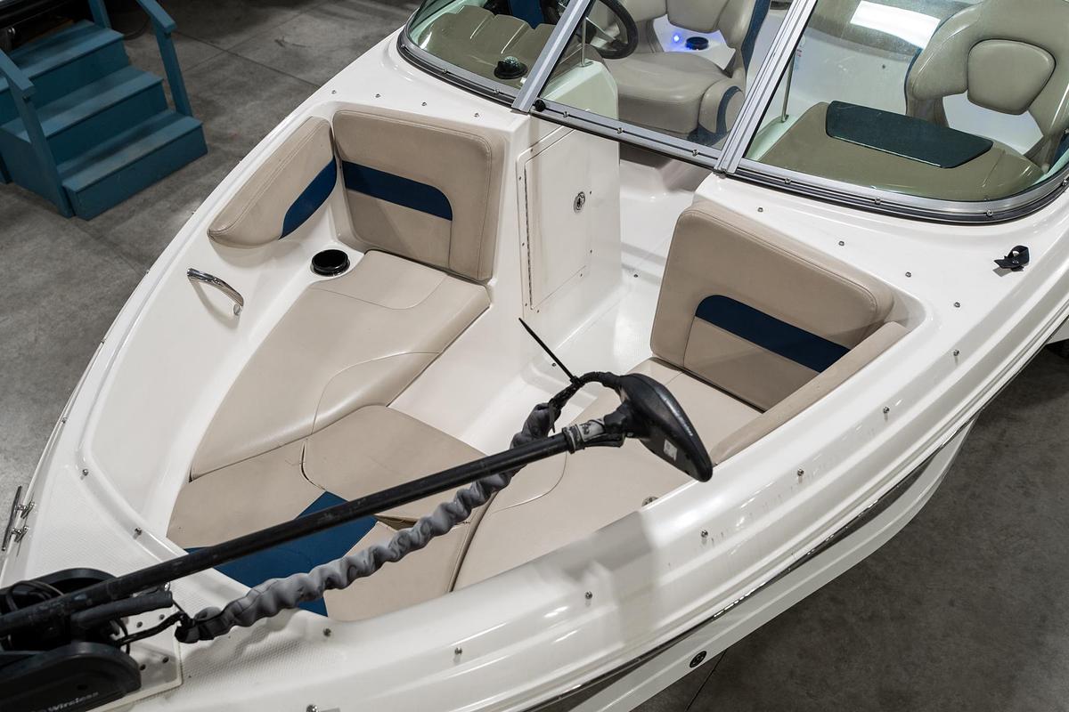 Used 2013 Chapparal 19 H20 F/S