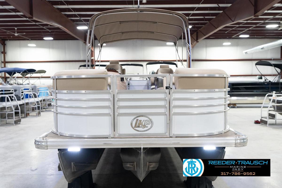 Used 2020 Leisure Craft 2435 LX