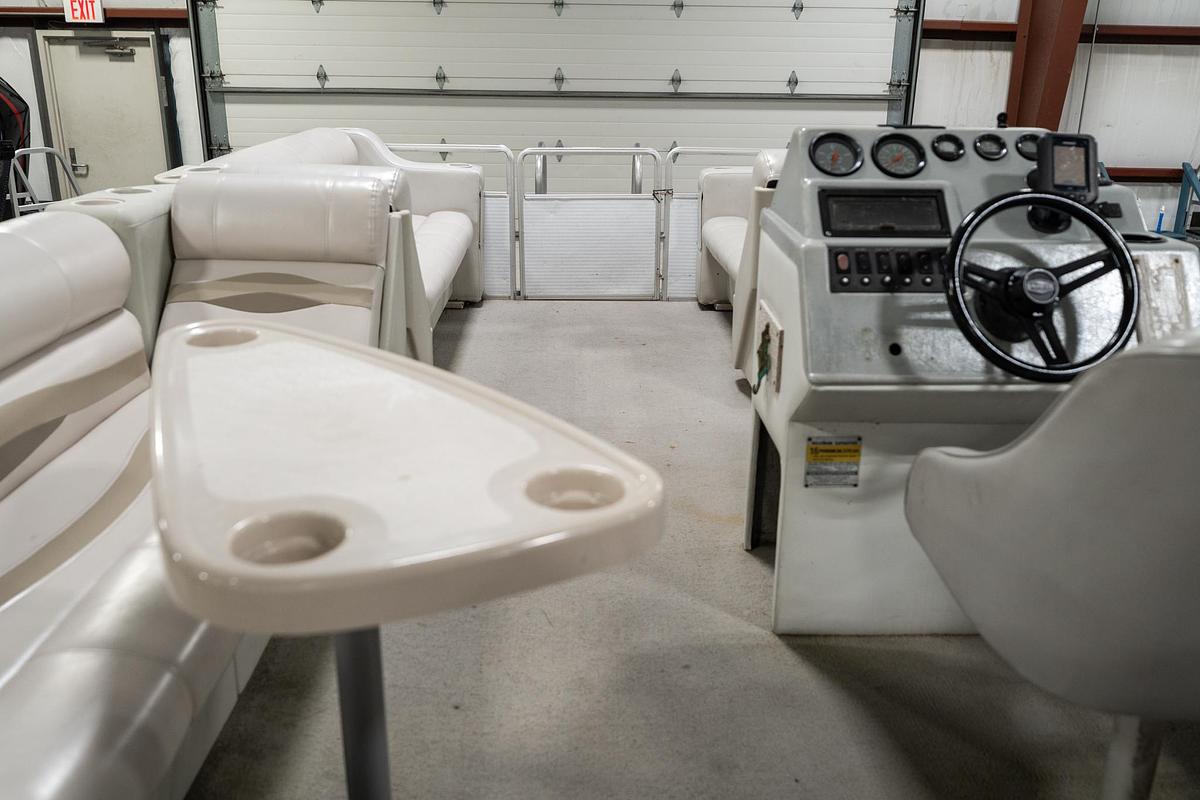 Used 1994 Harris Flote Boat