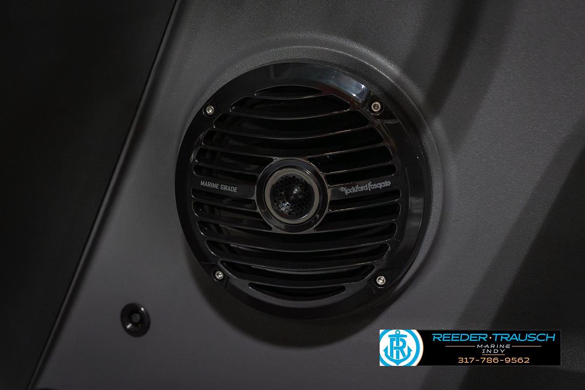 2026 Bennington 22 SLJ