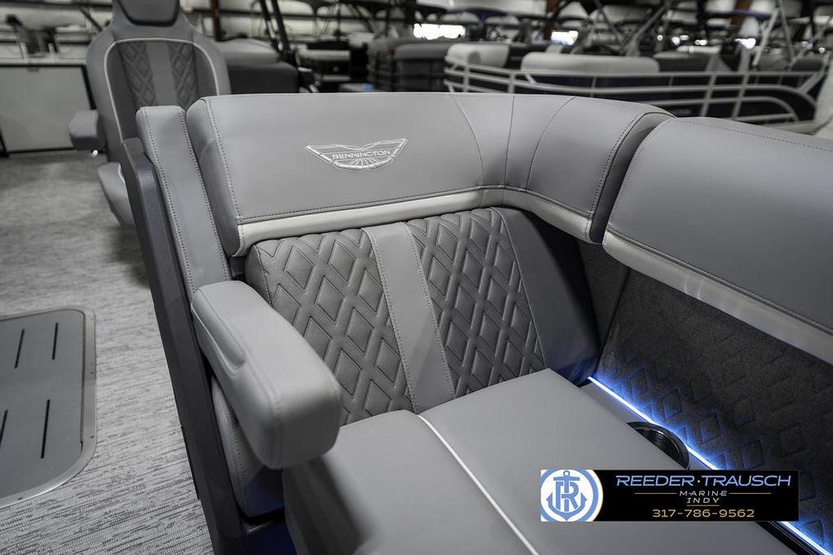 2025 Bennington 22 MFB