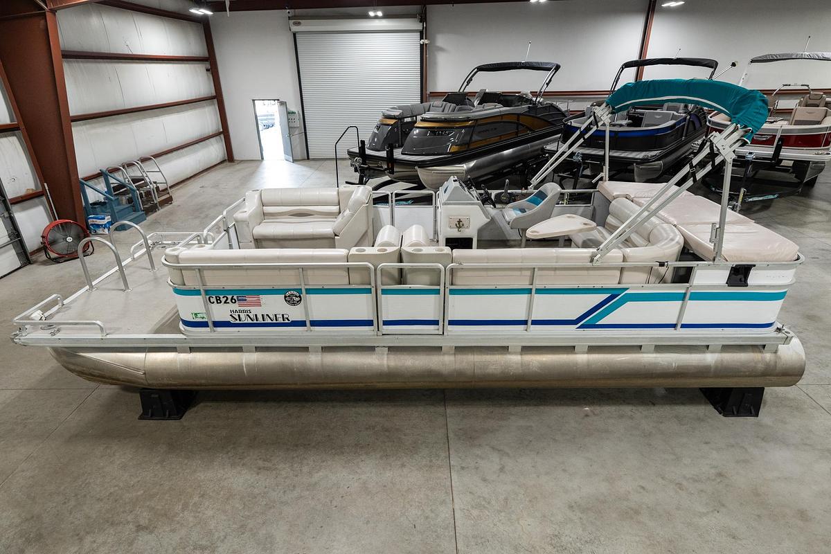 Used 1994 Harris Flote Boat