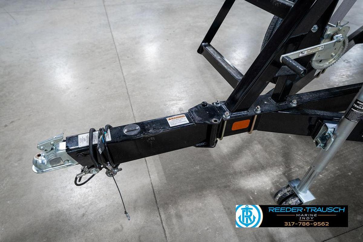 Used 2014 Bennington 25 RCB