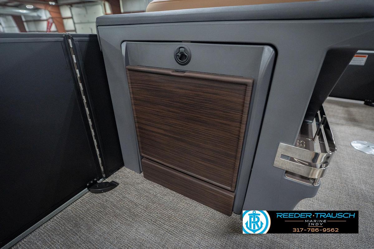 2026 Bennington 22 MFB