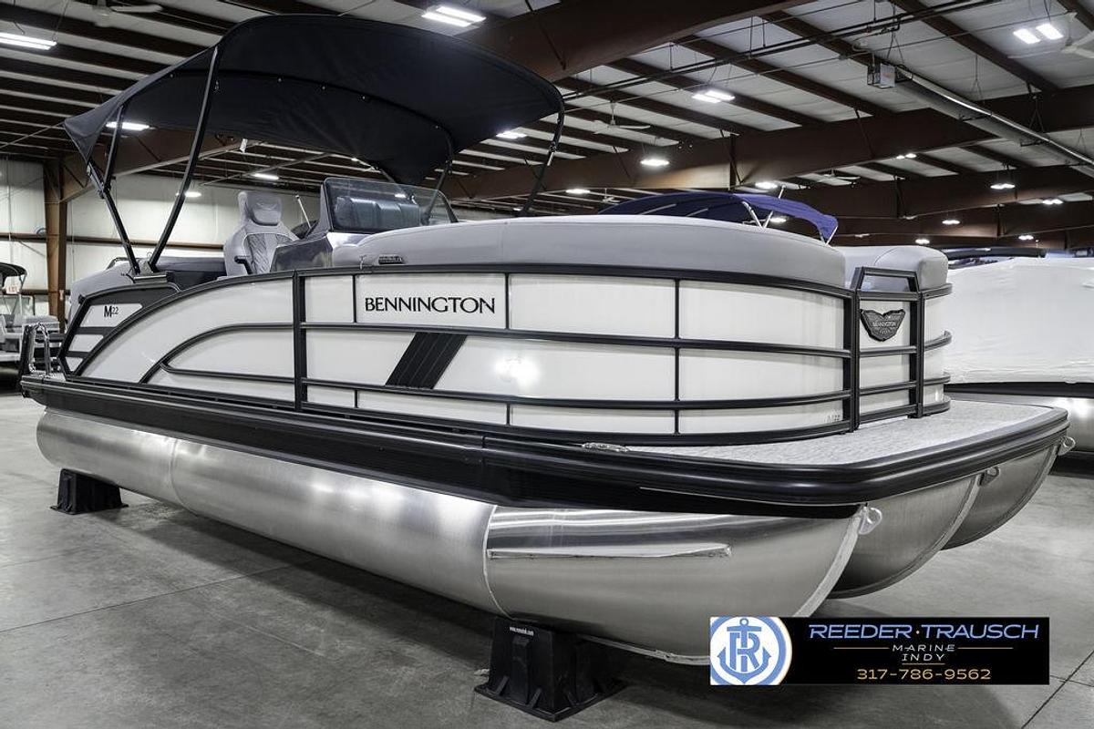 2025 Bennington 22 MFB