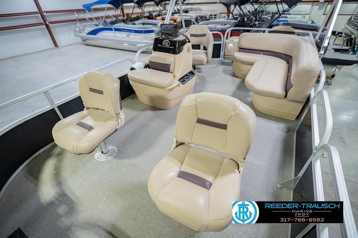 Used 2017 Sun Tracker Fishin' Barge 20 DLX
