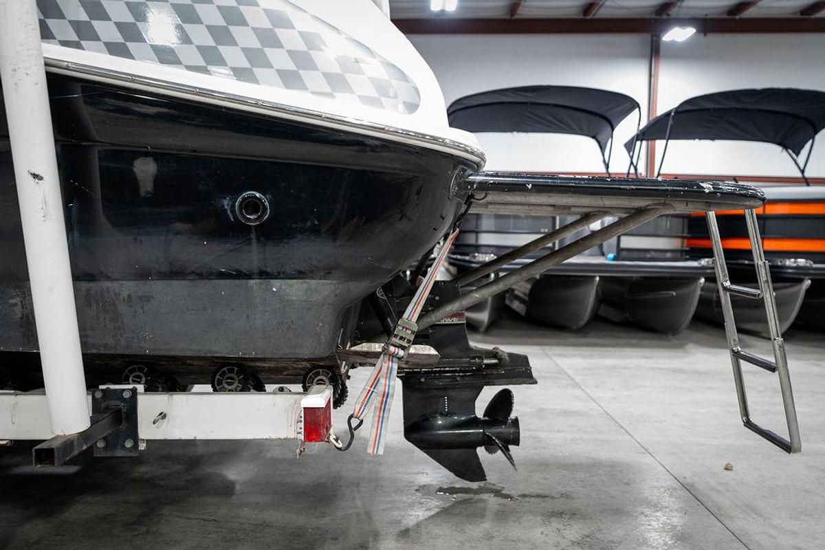 Used 1997 Sea Ray 240 Sundancer