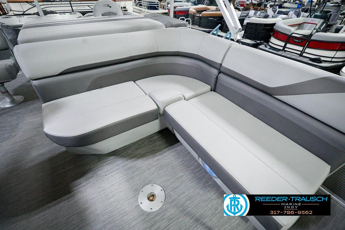 Used 2023 Bennington 22 SXSAPG