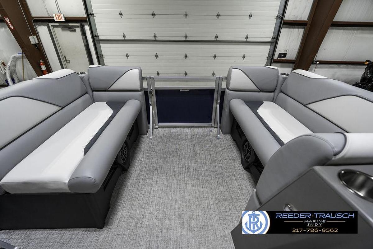 2025 Avalon 1785 Venture CRB