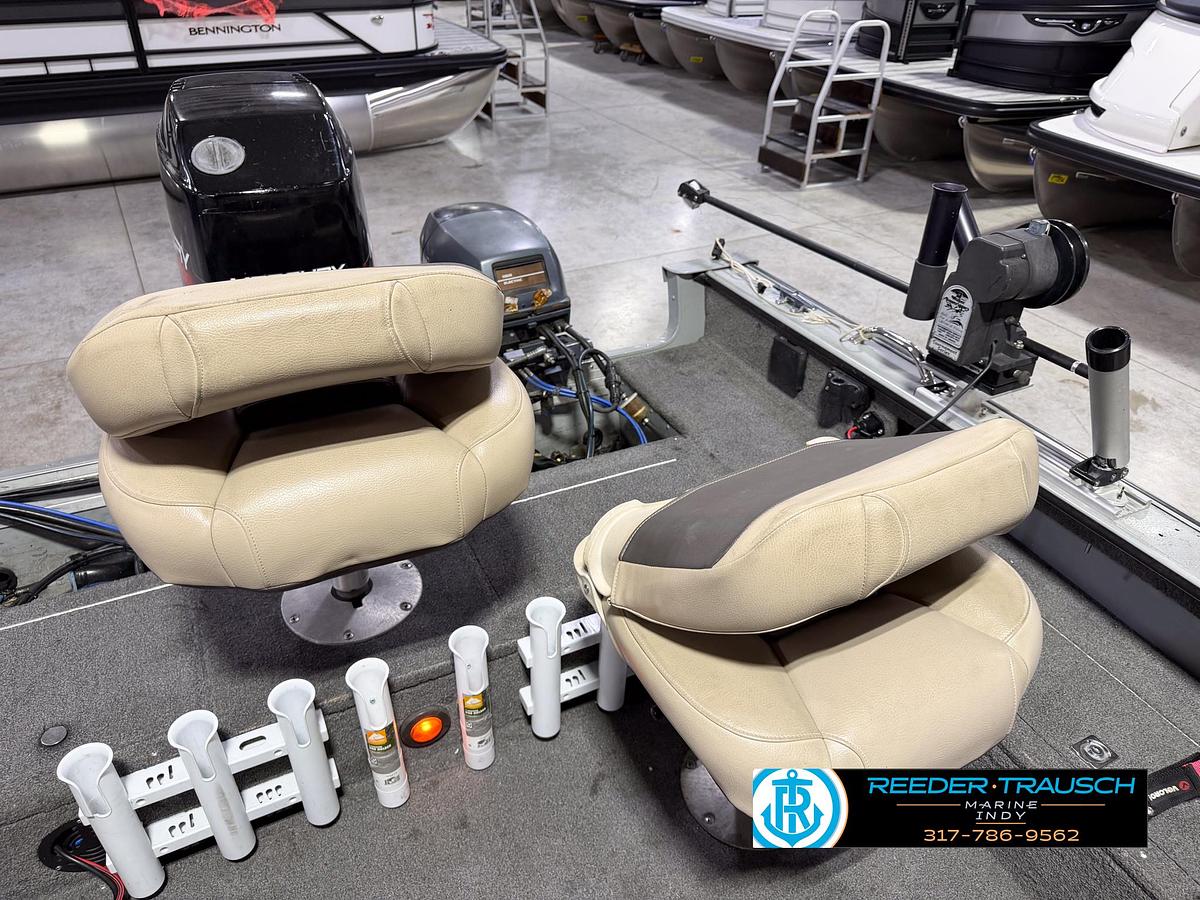 Used 1999 Lund Mr. Pike 17