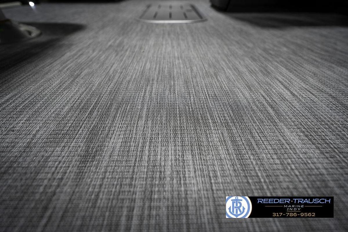 2025 Bennington 22 SSB