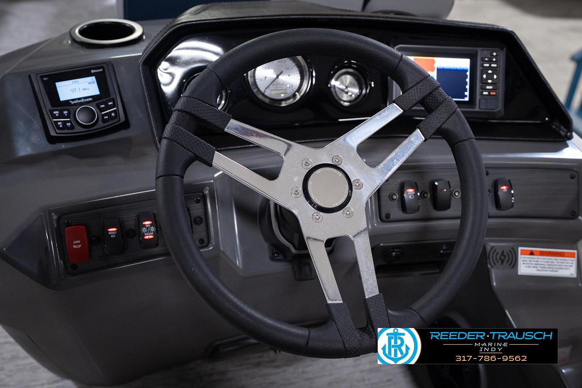 Used 2025 Bennington 22 SLS