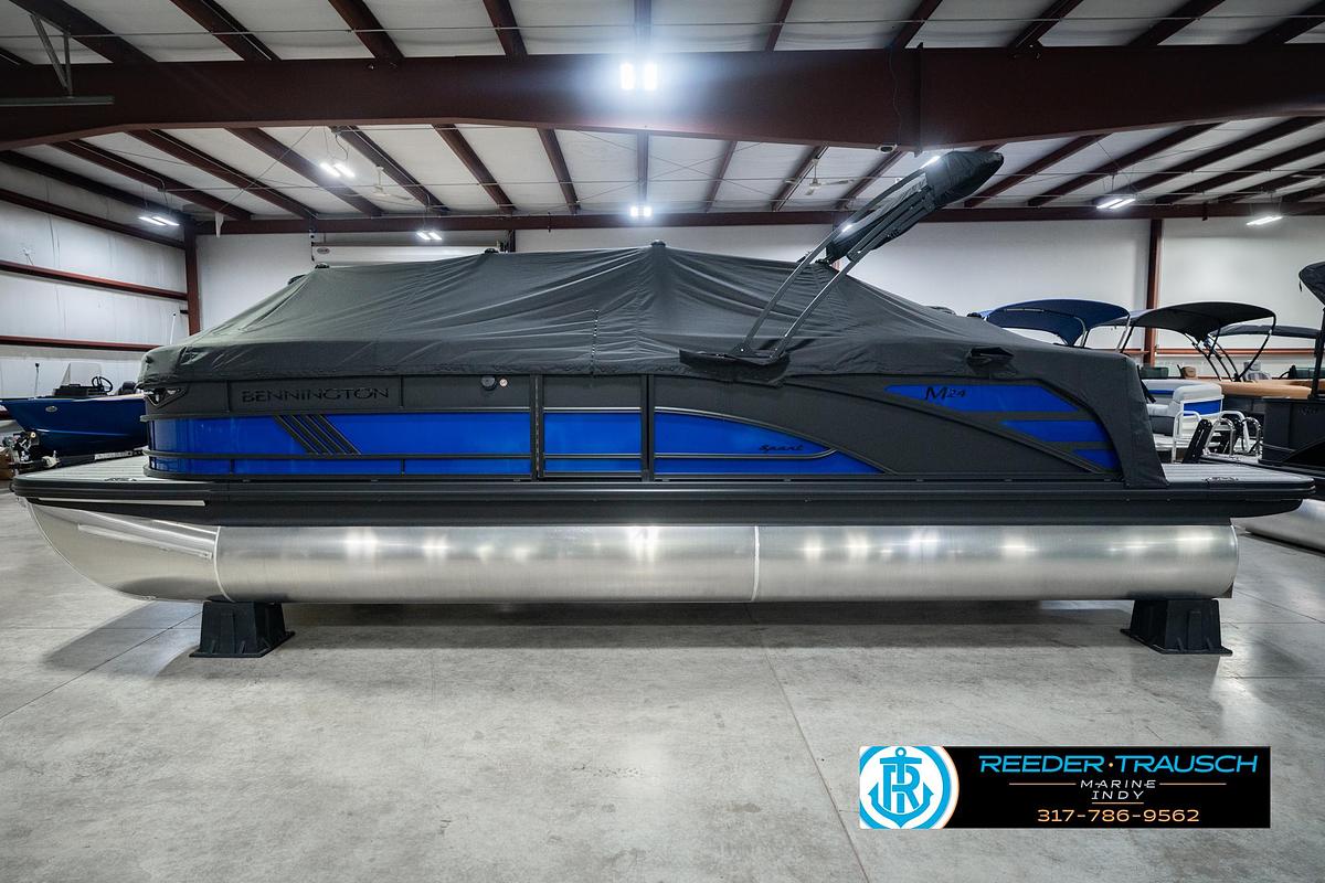 2027 Bennington 24 MFB