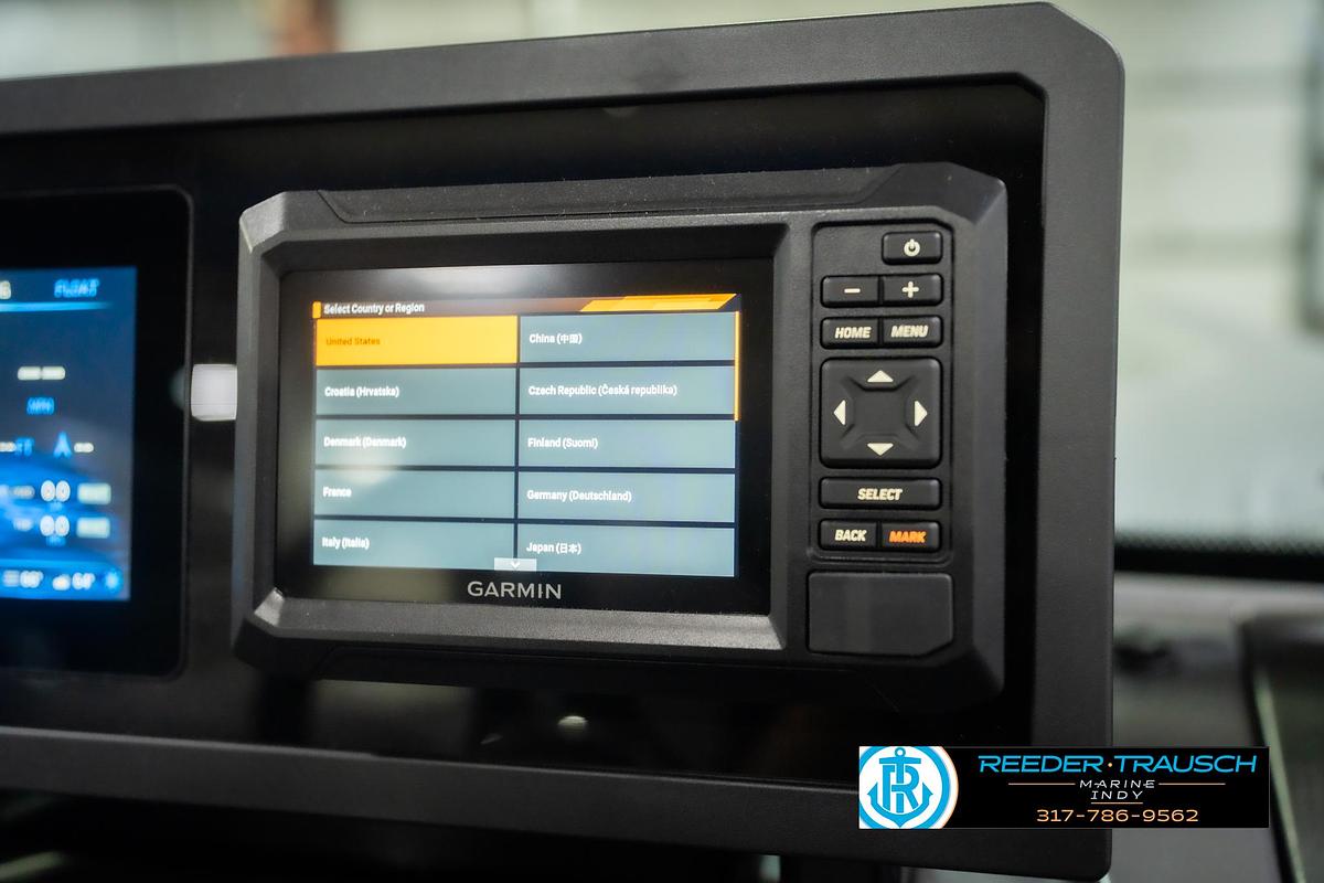 2026 Bennington 24 MOFB