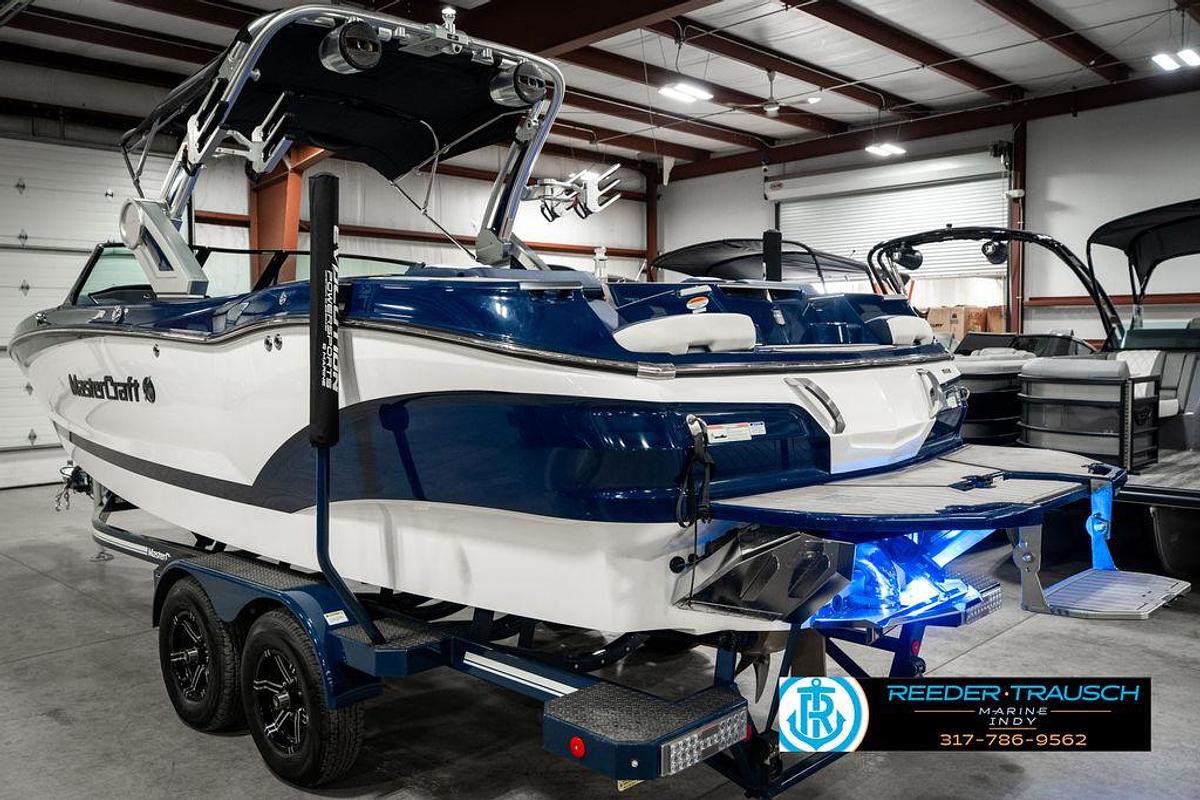 Used 2023 Mastercraft X24