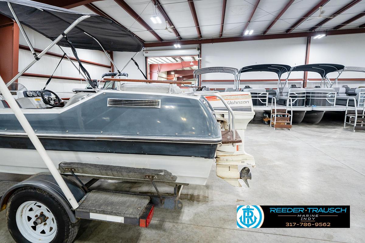 Used 1987 Hurricane 17 Deck Boat