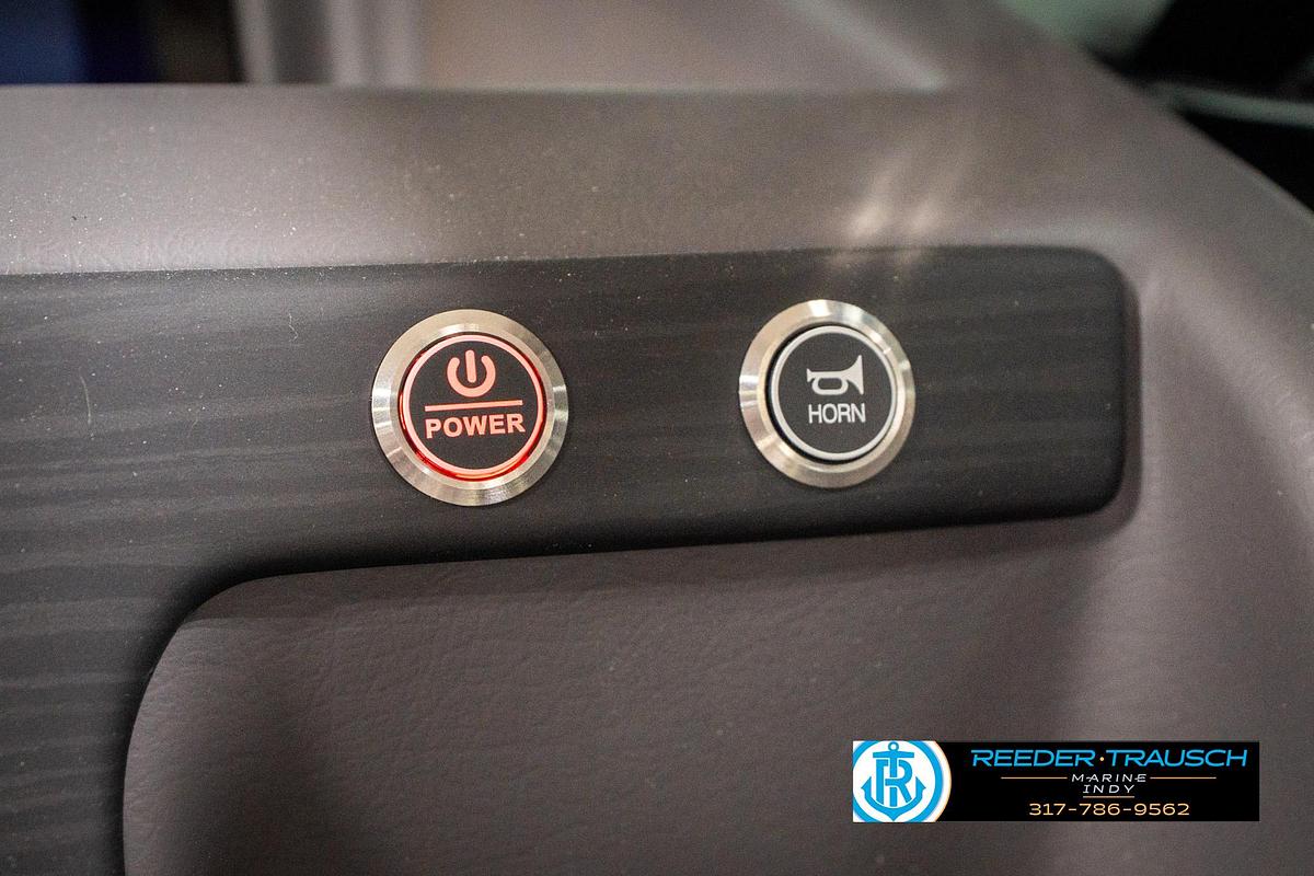 2025 Bennington 25 QSBW