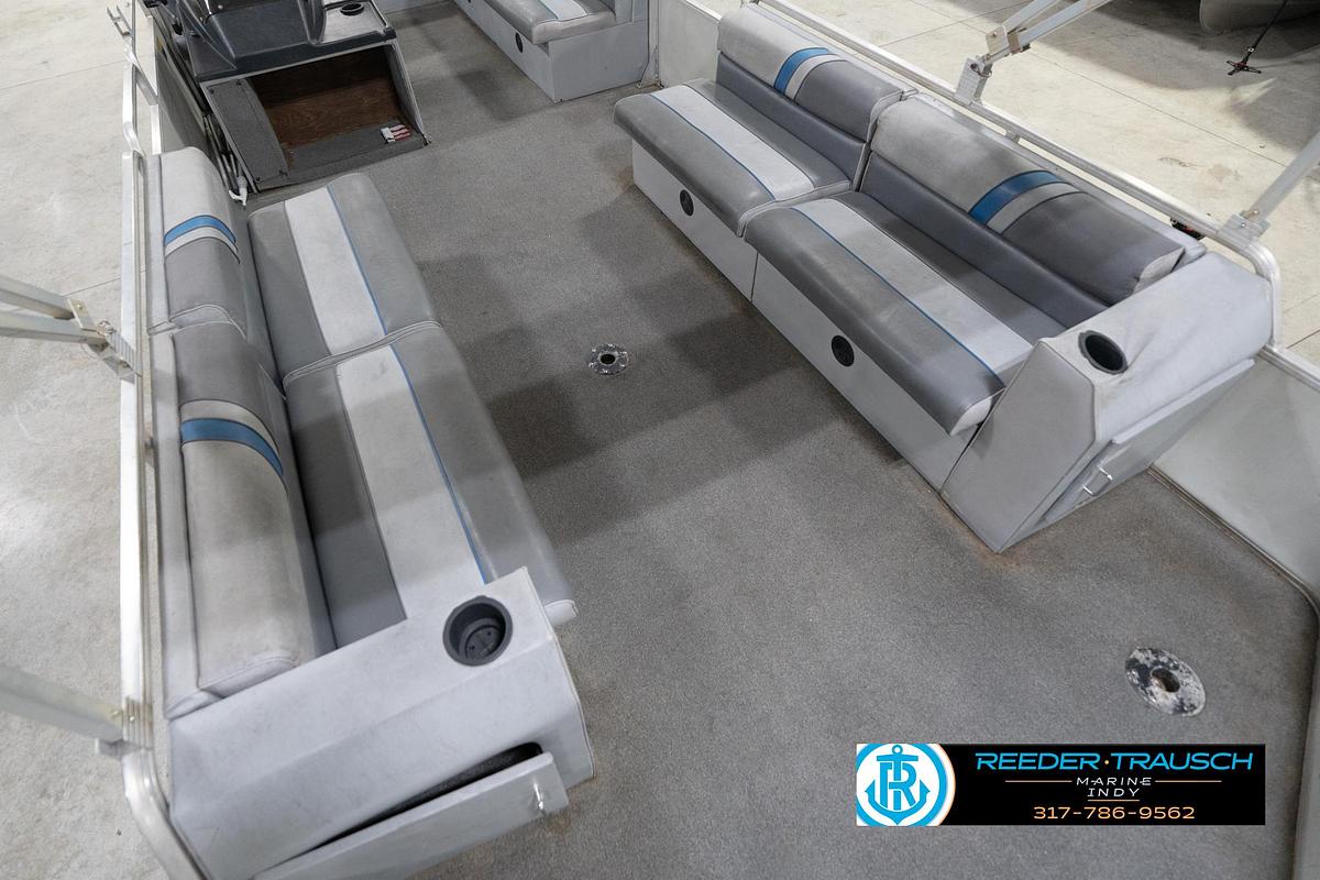 Used 1992 Sun Tracker Party Barge 24