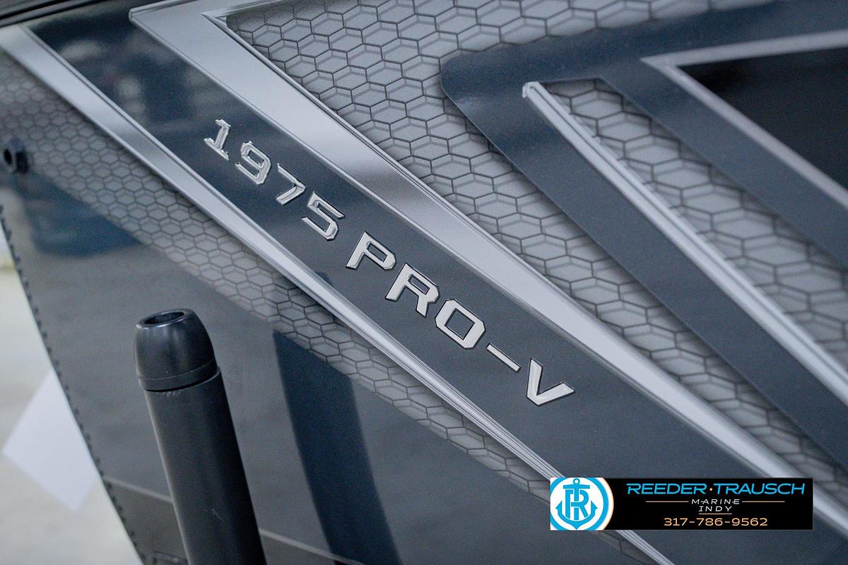 2026 Lund 1975 Pro V Sport