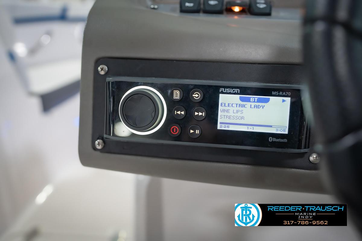 Used 2015 Regal 2000 ESX