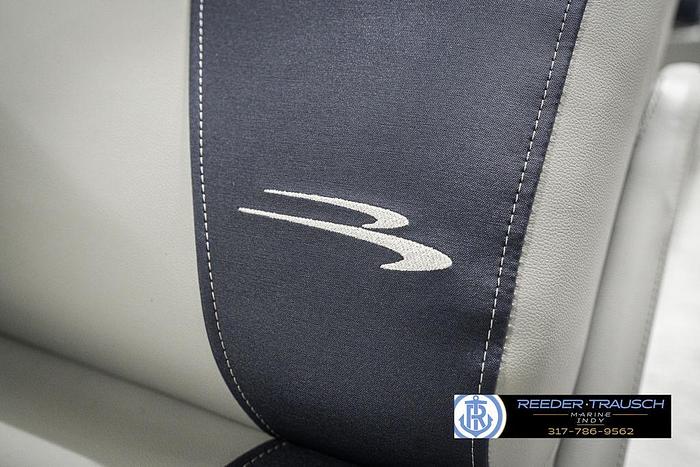 2025 Bennington 22 SLS