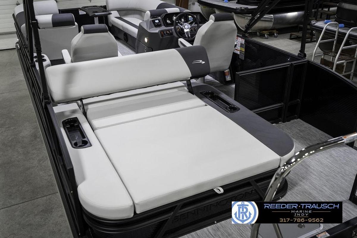 2025 Bennington 22 SSB