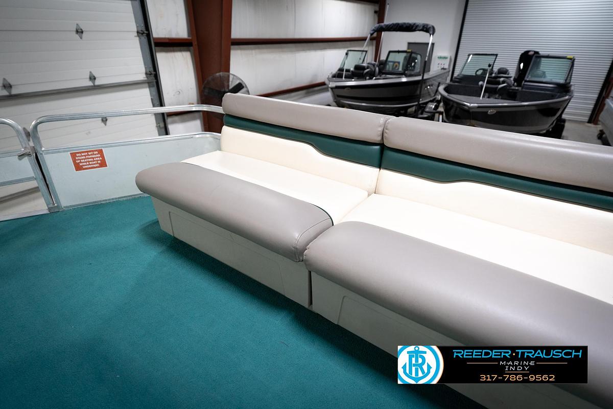 Used 1996 Suntracker Party Barge 24