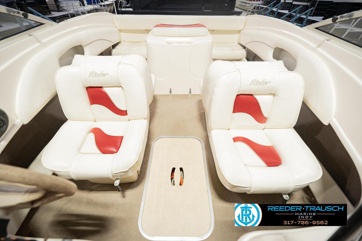 Used 2003 Rinker 180