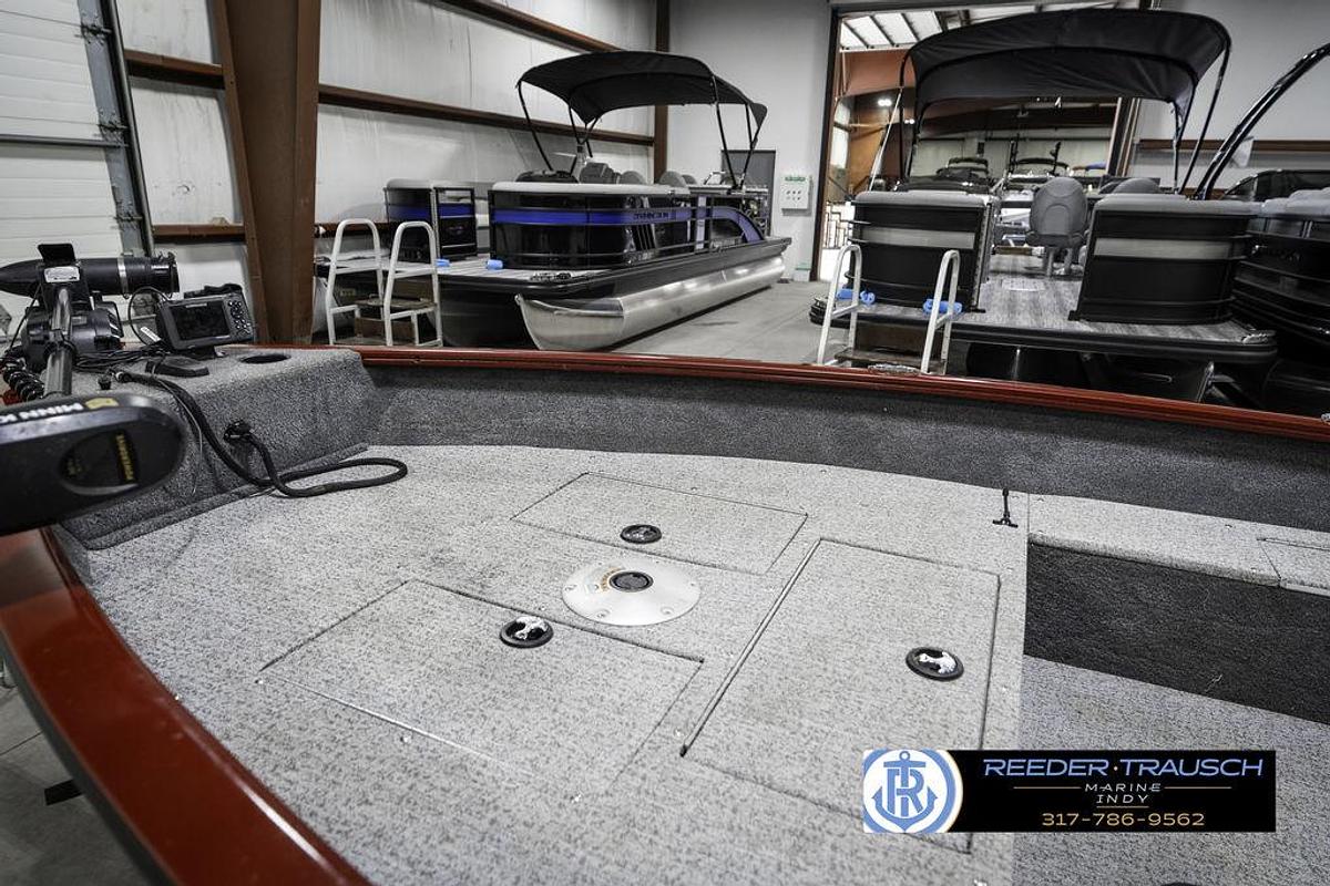 Used 2021 Tracker Super Guide V-16 SC