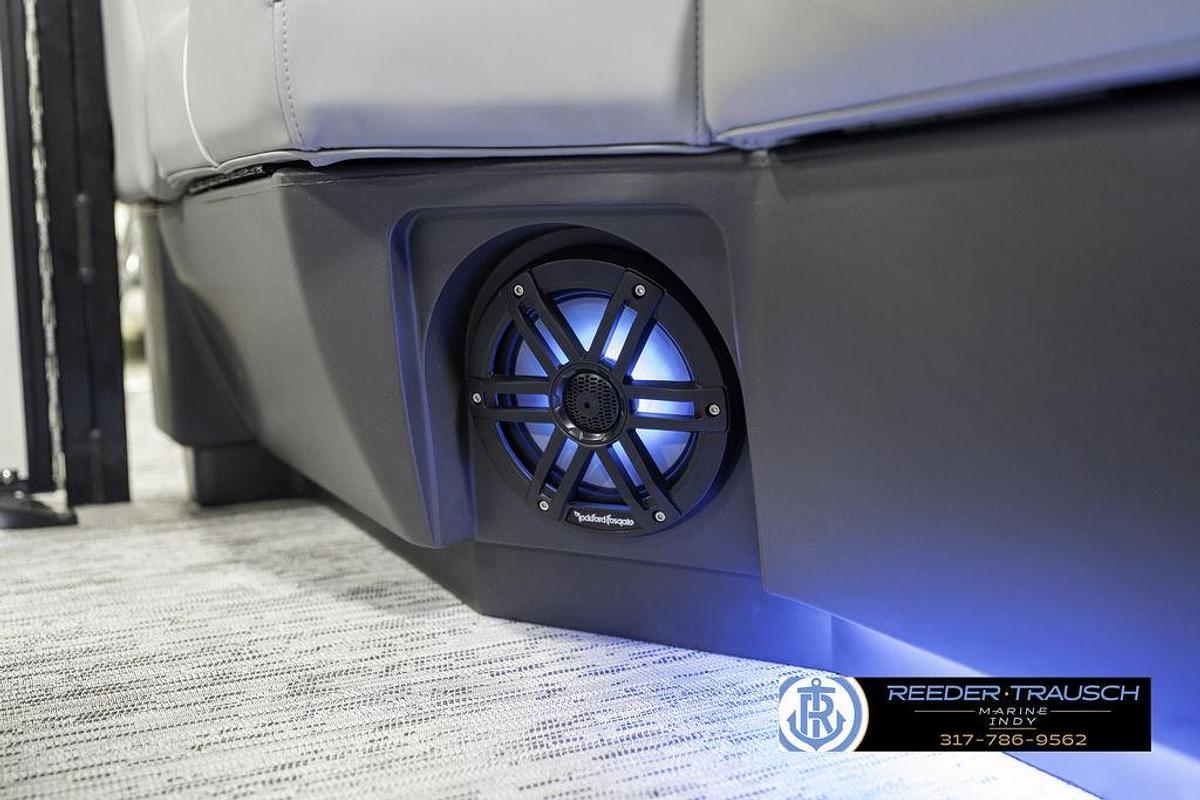 2025 Bennington 22 MFB