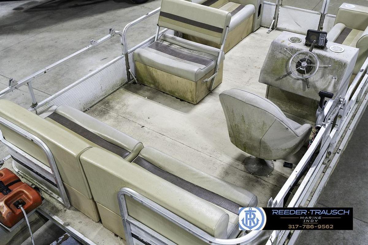 Used 1985 Godfrey Aqua Patio