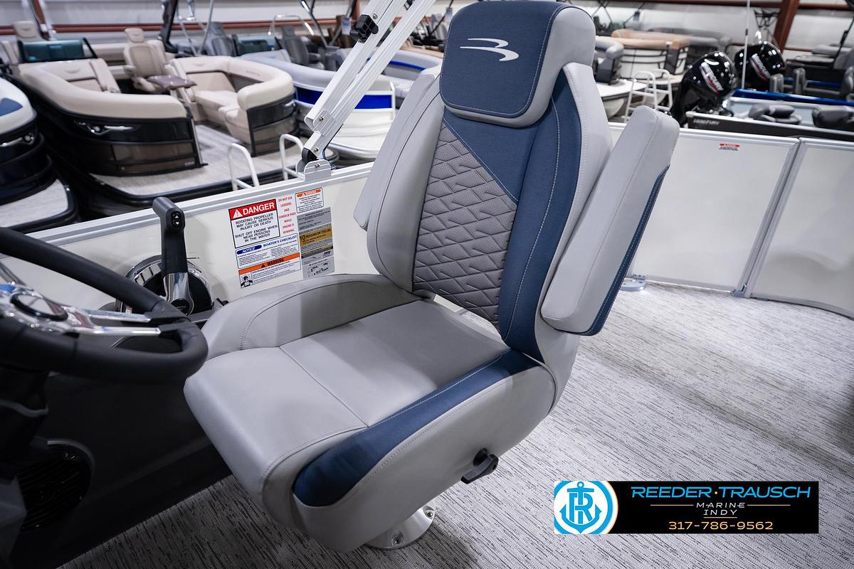 Used 2025 Bennington 22 SLS