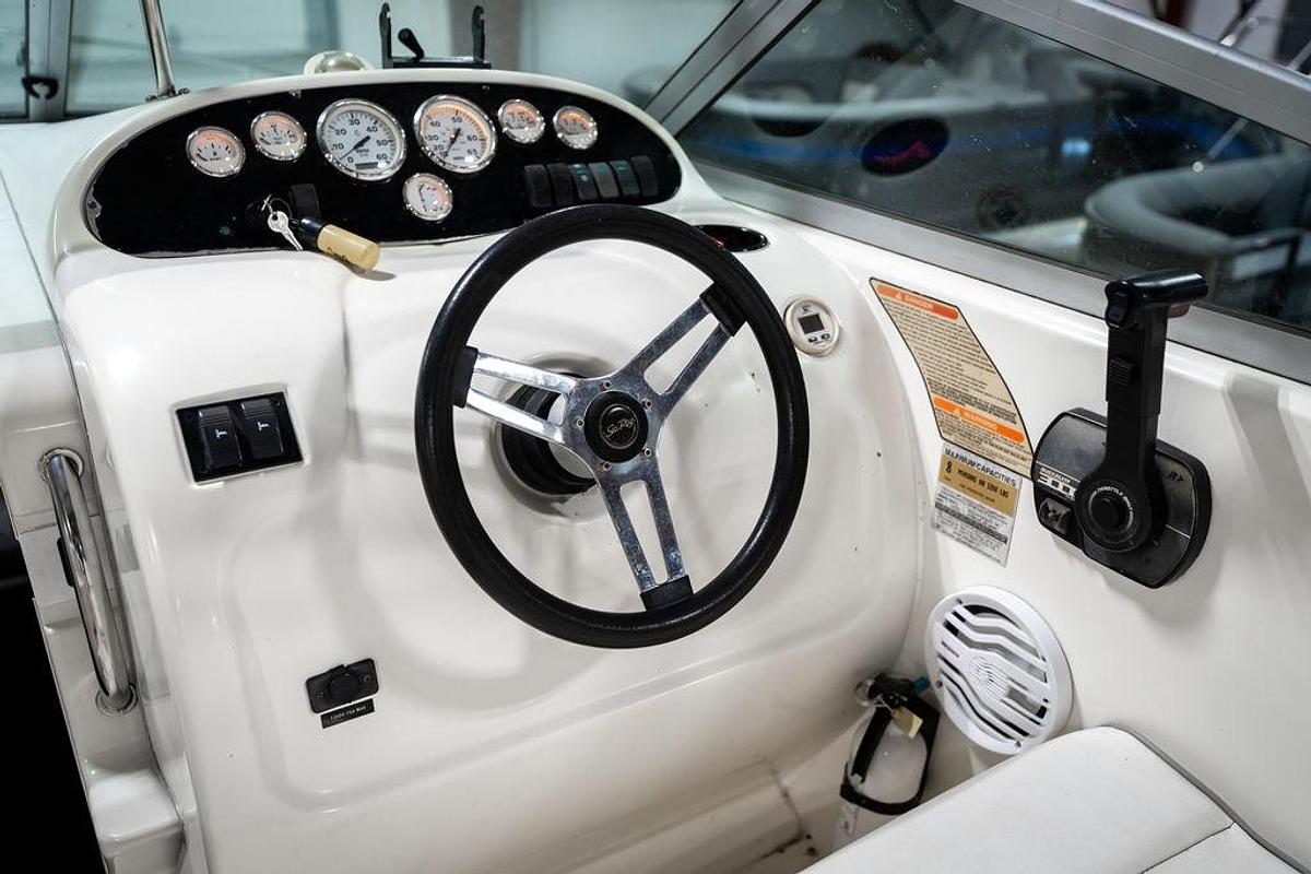 Used 1997 Sea Ray 240 Sundancer