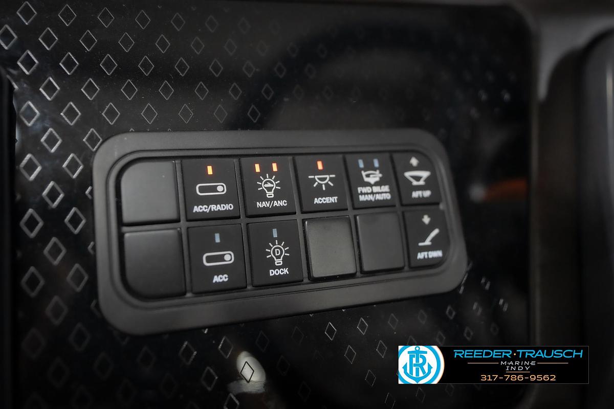 2026 Bennington 22 MFB