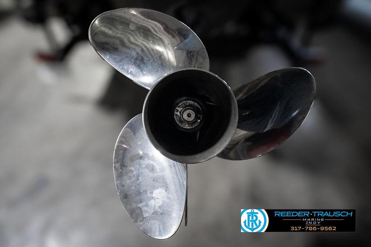 Used 2014 Bennington 25 RCB