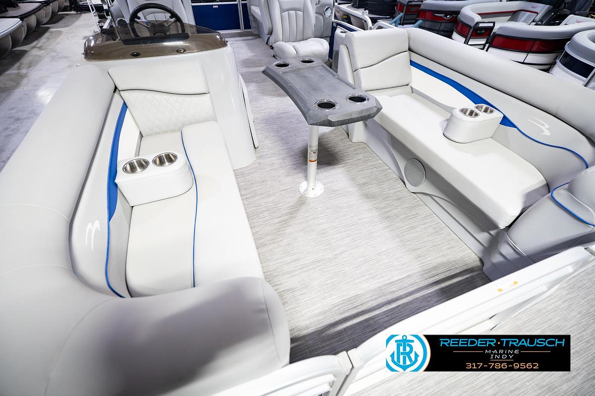 Used 2021 Bennington 22 SVSR