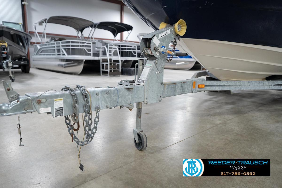 Used 2005 Sea Ray 200 Sun Deck