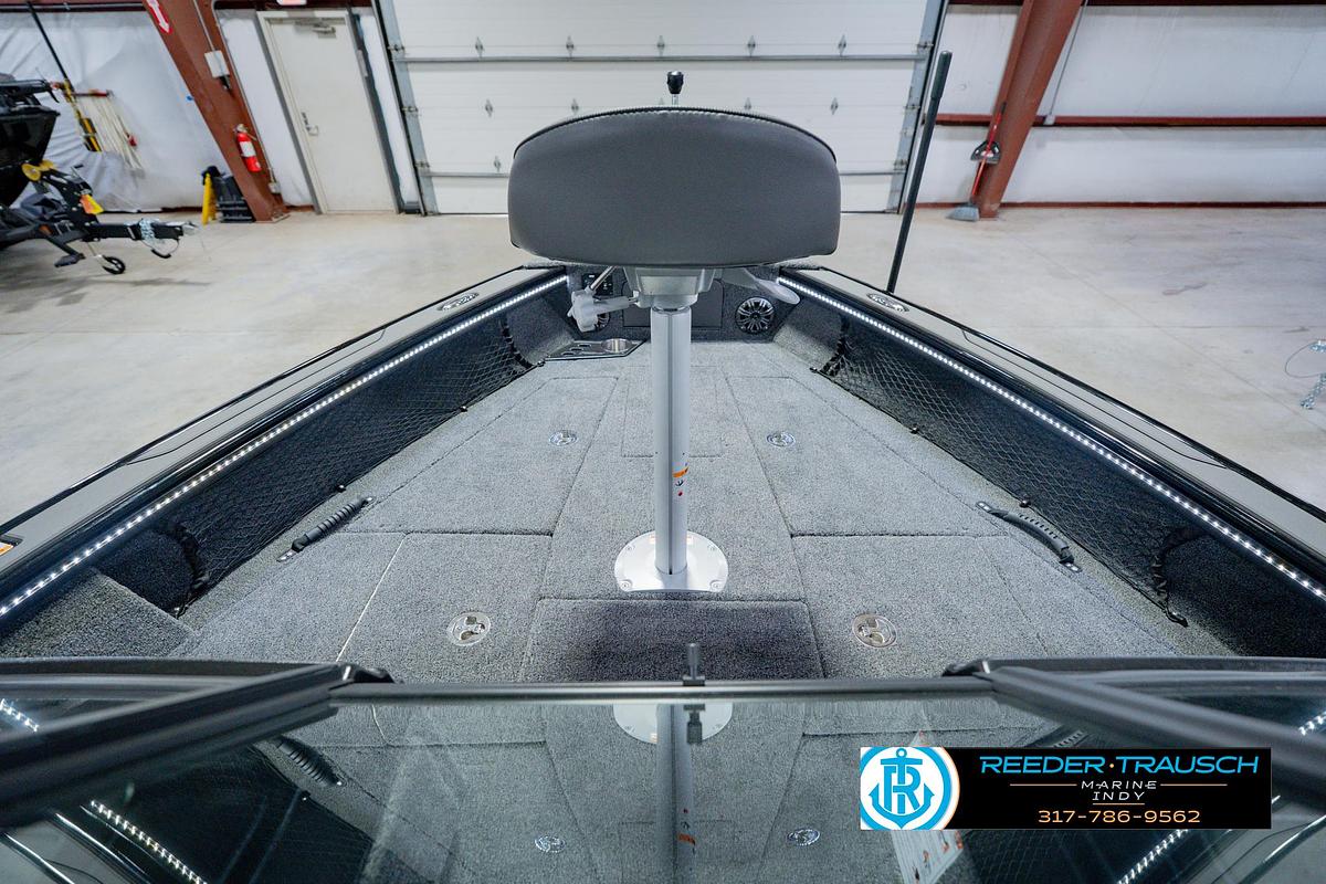 2026 Lund 1975 Pro V Sport