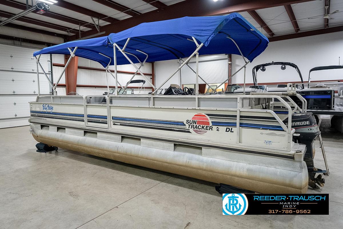 Used 1992 Sun Tracker Party Barge 24
