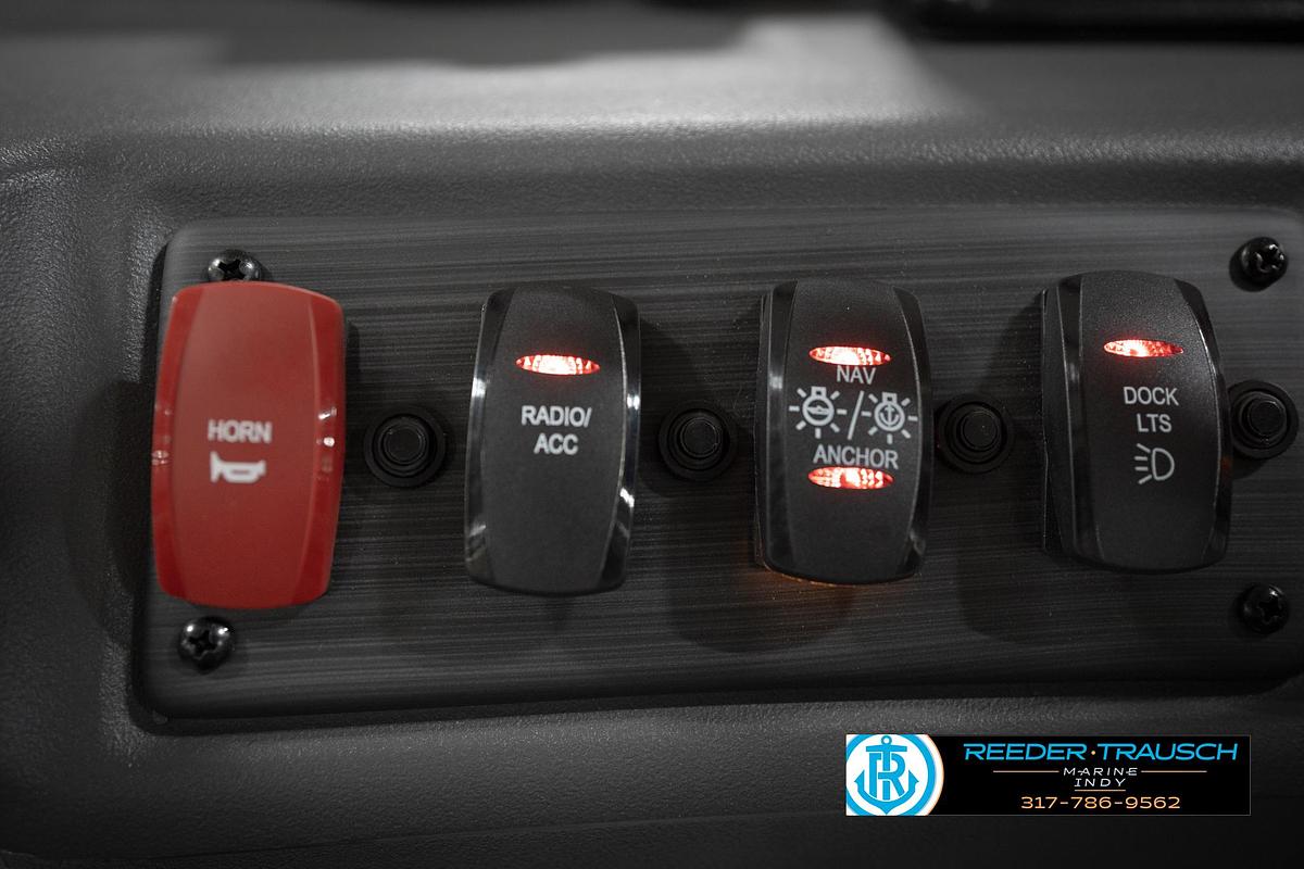 2026 Bennington 21 SL