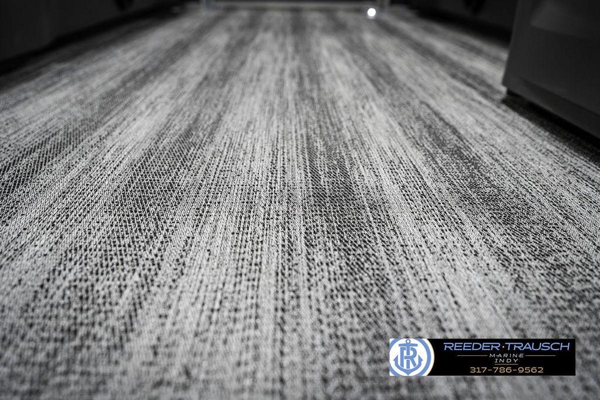 2025 Bennington 21 SS