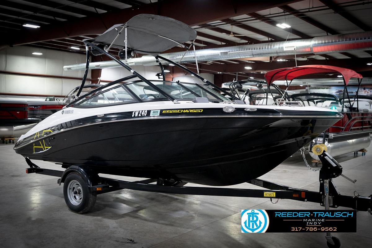 Used 2015 Yamaha AR192