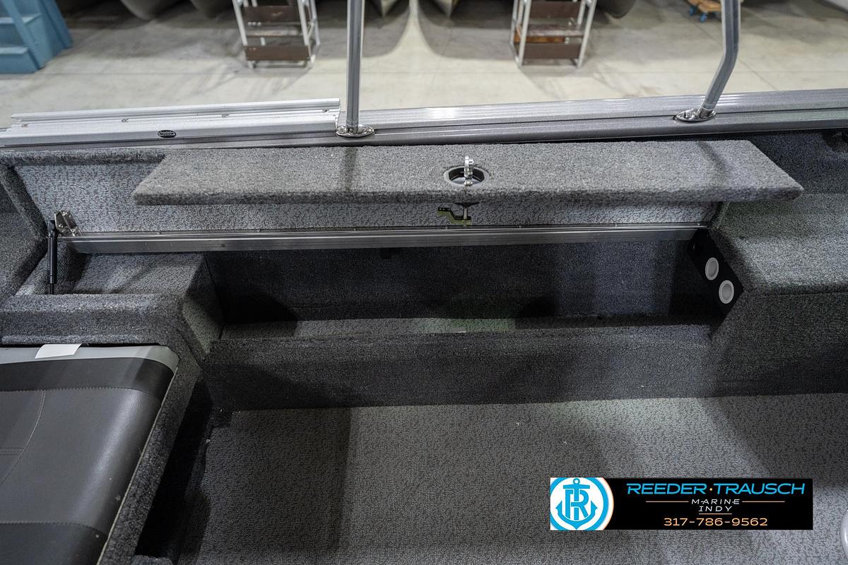 Used 2023 Lund 1875 Impact XS