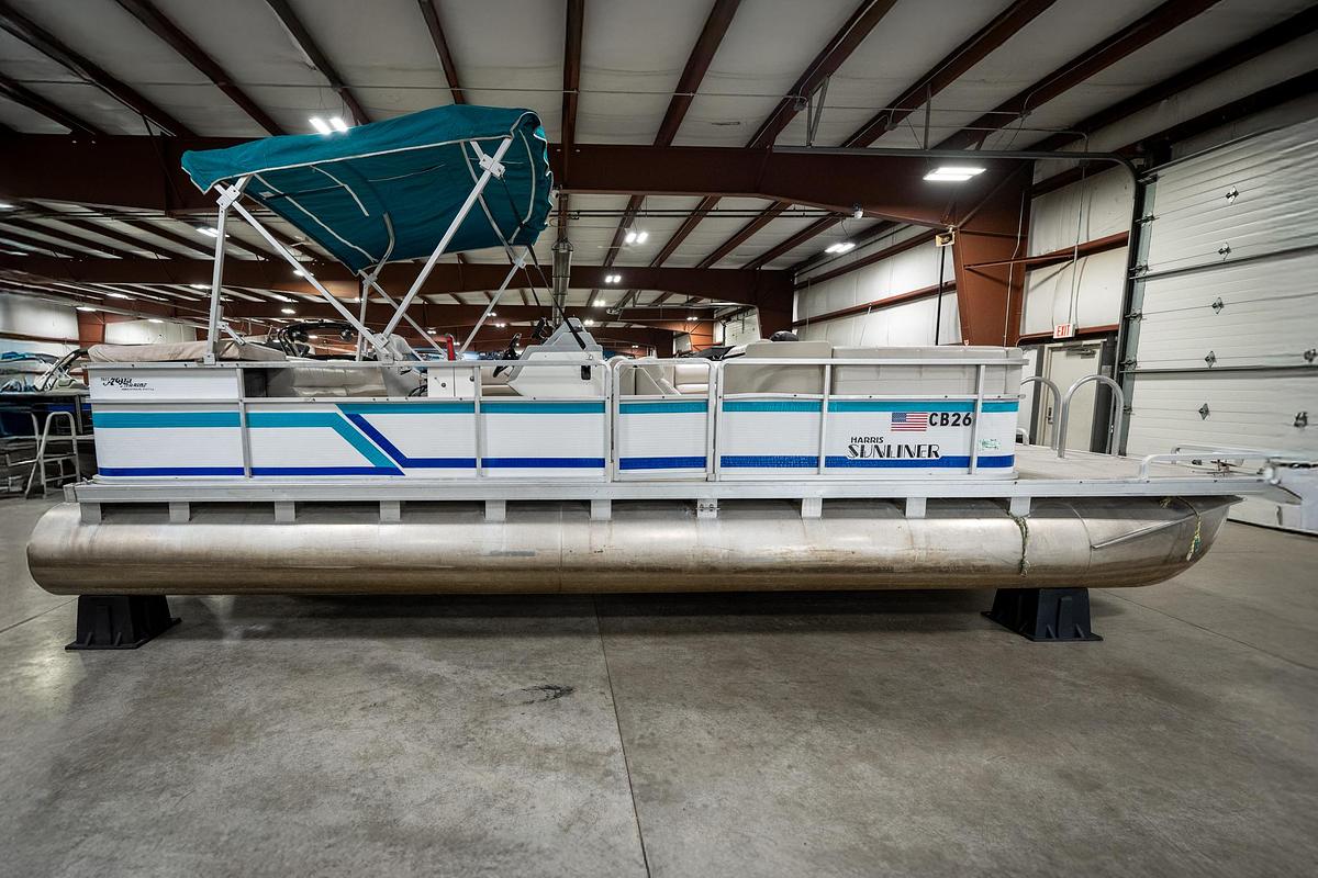 Used 1994 Harris Flote Boat