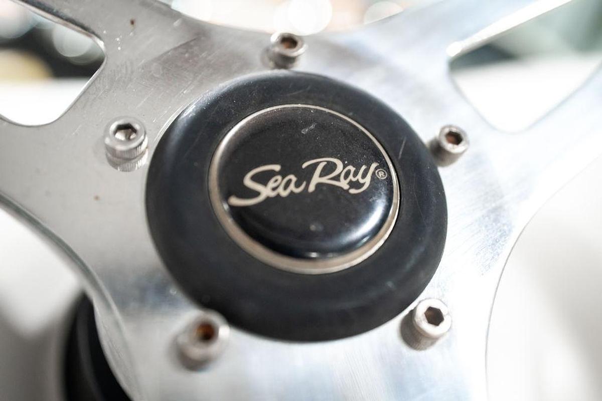 Used 1997 Sea Ray 240 Sundancer