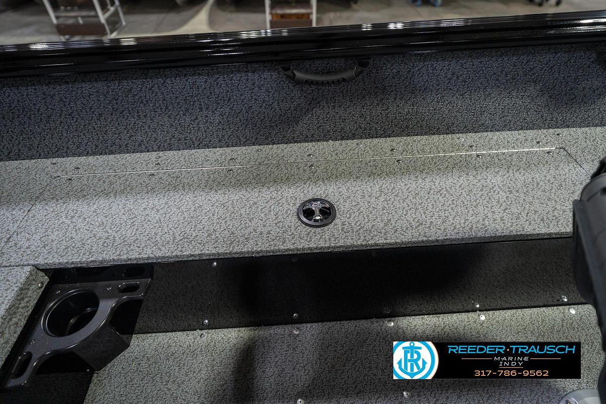 2026 Lund 1700 Explorer Side