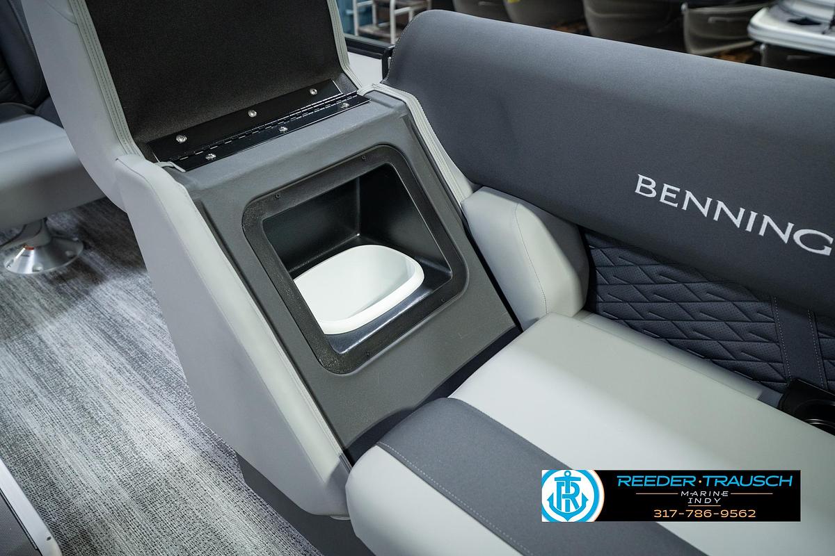 2027 Bennington 22 SSR