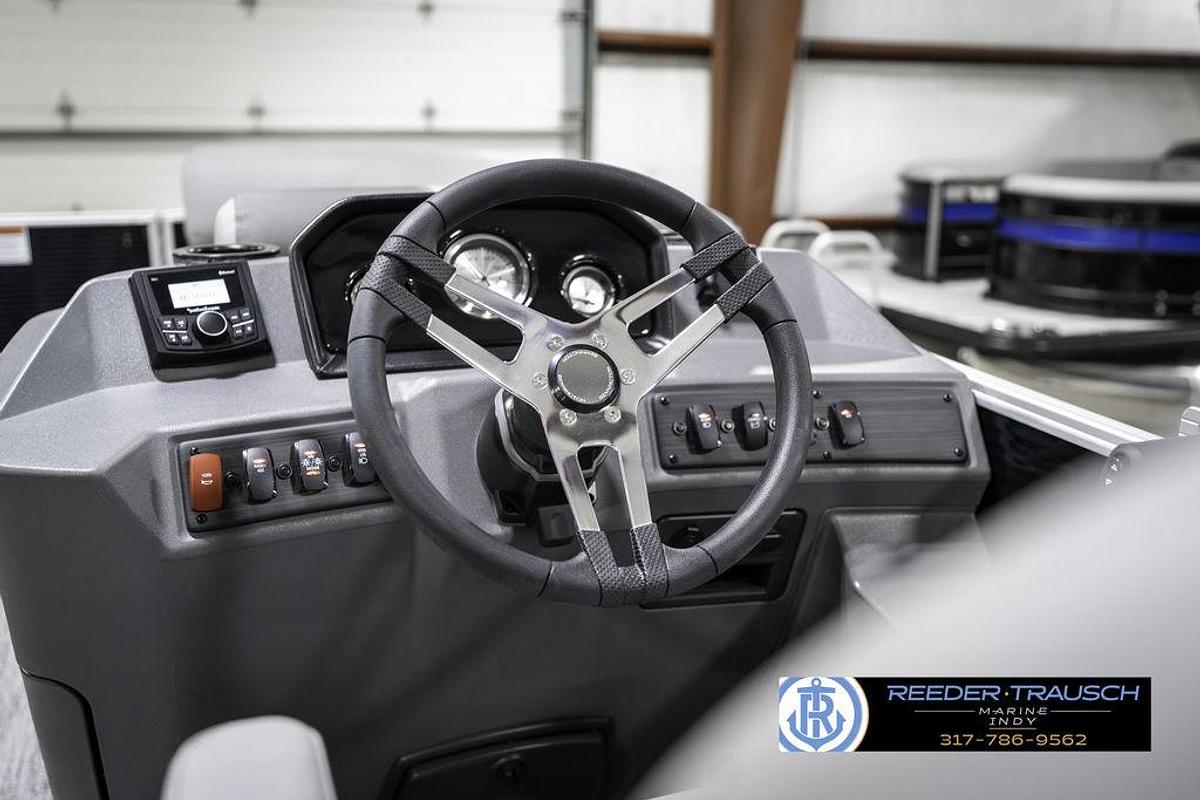 2025 Bennington 21 SS