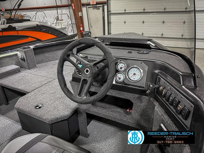 2025 Lund 1775 Impact XS